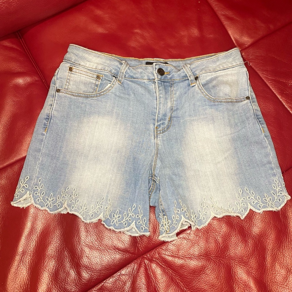Cute Jean Shorts 🌟